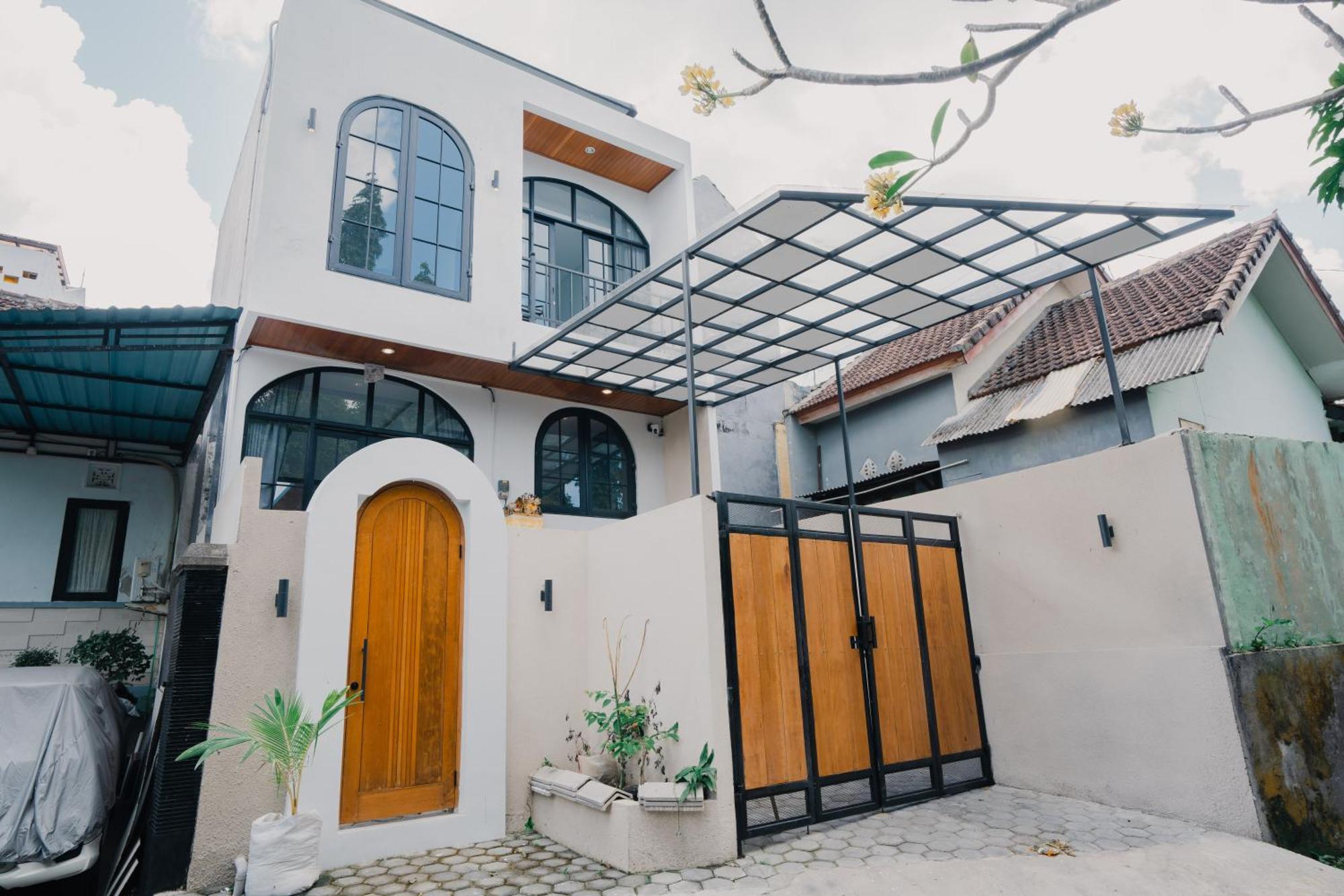 Sari Buana Nusa Dua *